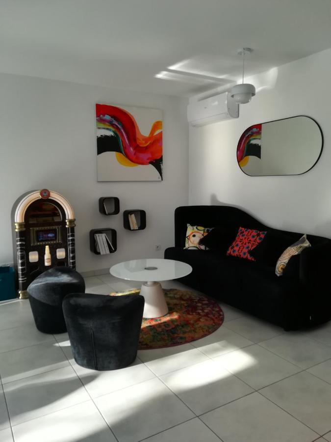 Bel Appartement Avec Terrasse - Plage De Carro A Pied مارتيج المظهر الخارجي الصورة