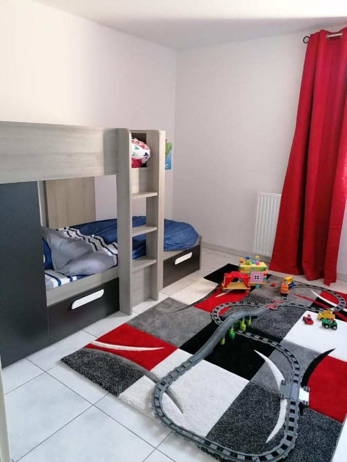 Bel Appartement Avec Terrasse - Plage De Carro A Pied مارتيج المظهر الخارجي الصورة