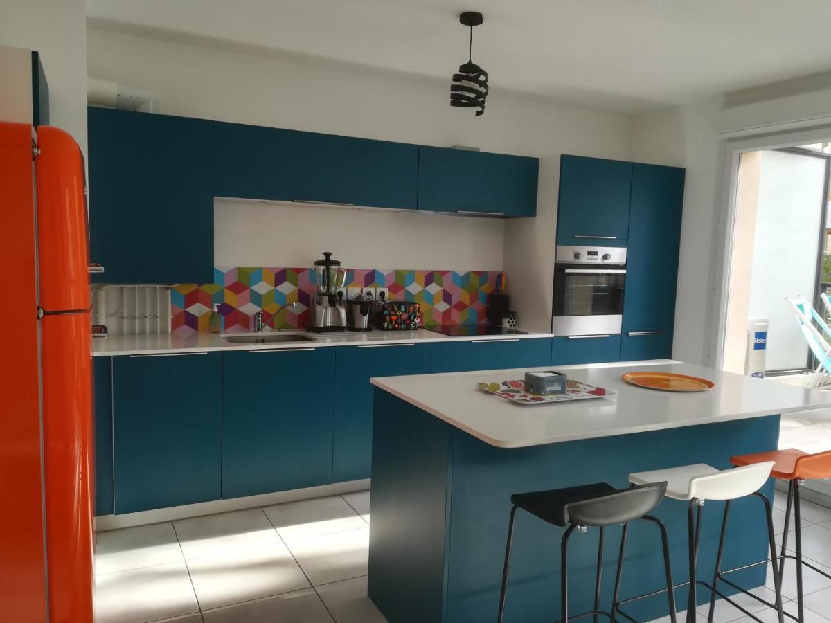 Bel Appartement Avec Terrasse - Plage De Carro A Pied مارتيج المظهر الخارجي الصورة