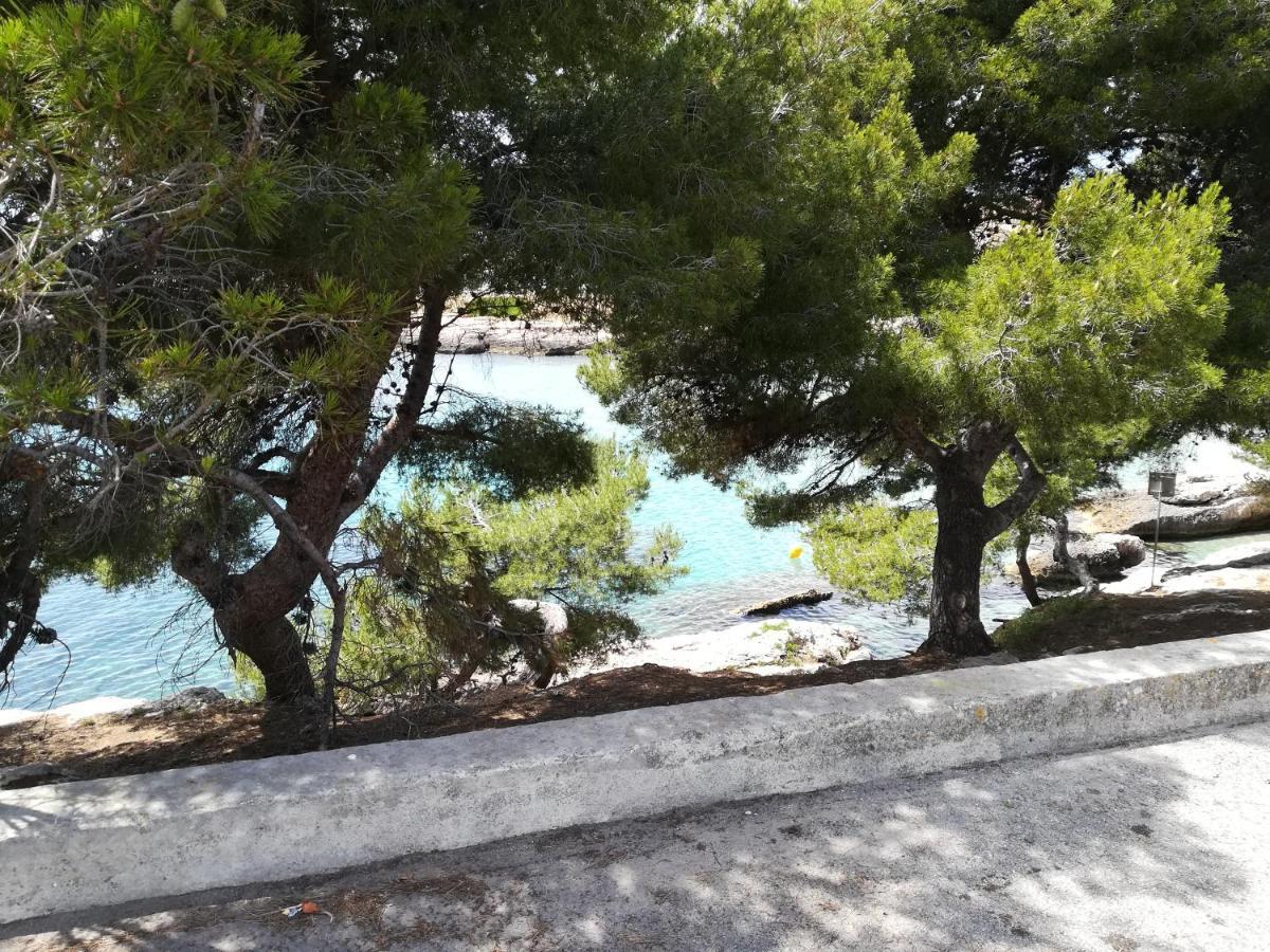 Bel Appartement Avec Terrasse - Plage De Carro A Pied مارتيج المظهر الخارجي الصورة