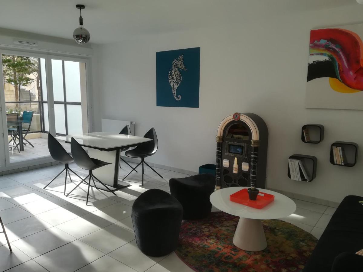 Bel Appartement Avec Terrasse - Plage De Carro A Pied مارتيج المظهر الخارجي الصورة